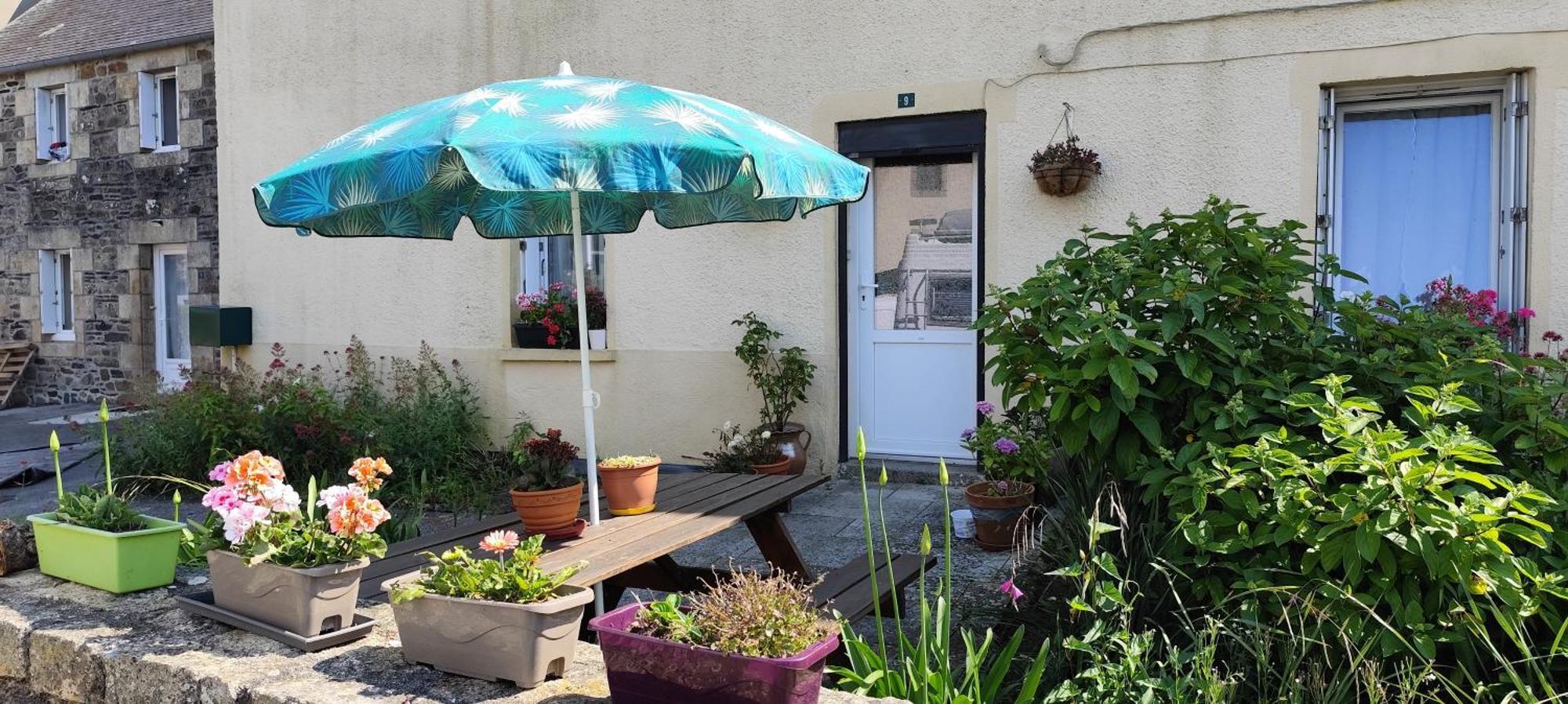 Chez Merlyn Locarn Екстер'єр фото